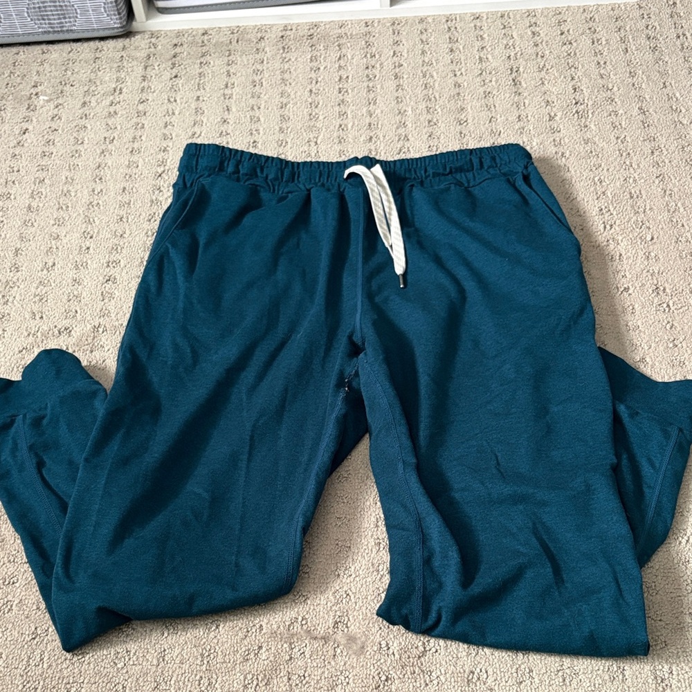 Vuori Women’s Teal Joggers